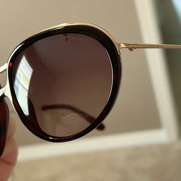 Tom Ford Sunglasses - Picture 6 of 10